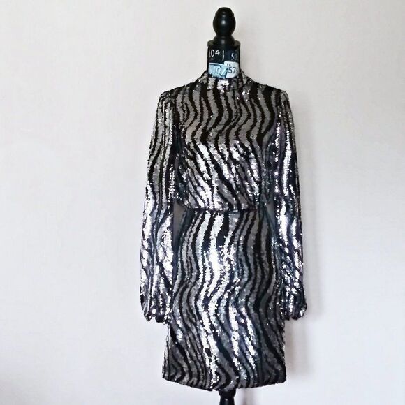 TED BAKER Sequin Mini Dress Animal Striped Print Mock Neck LS Silver Sz 0-2 / XS - Picture 3 of 15